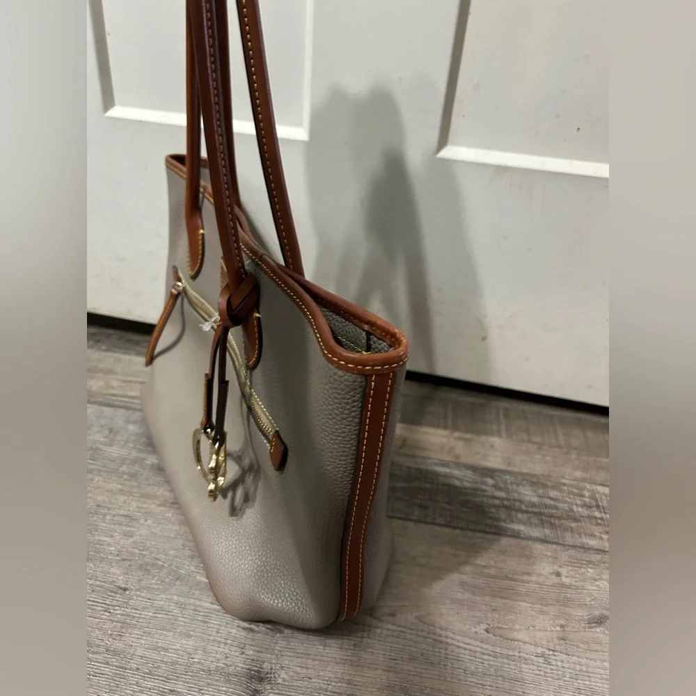 Dooney & Bourke Pebble Grain Grey/Taupe and Tan leather Large Tote bag